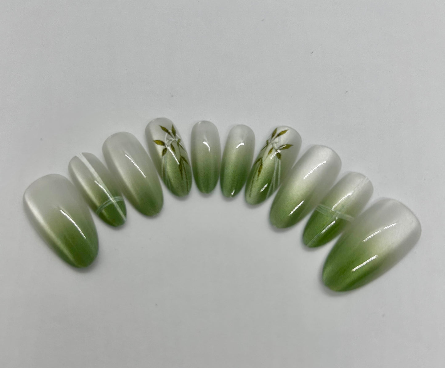 Long Oval Soft Green Gradient Nails-MD007